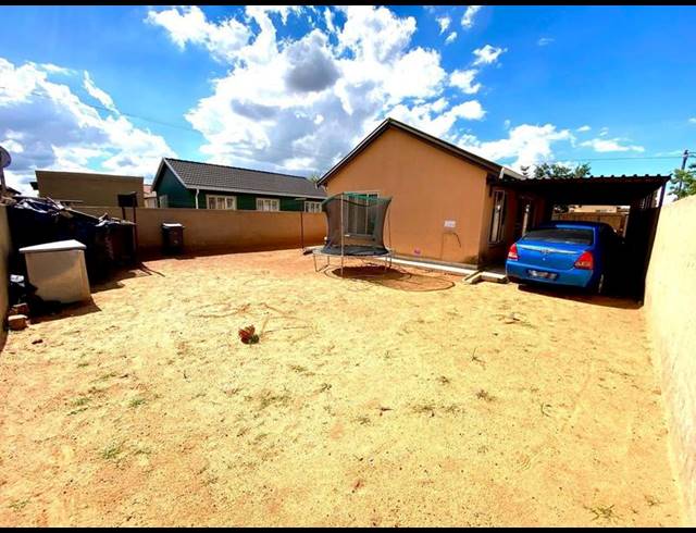 2 BEDROOM HOUSE FOR SALE IN PROTEA GLEN